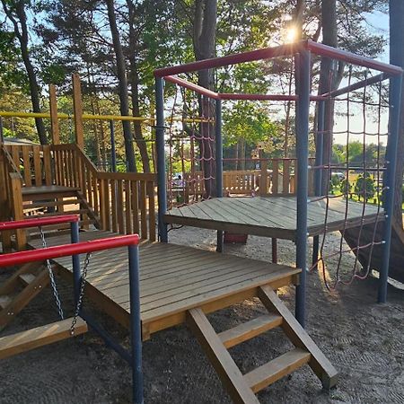 Pokoje Goscinne Maj - Rozewie Jastrzębia Góra エクステリア 写真