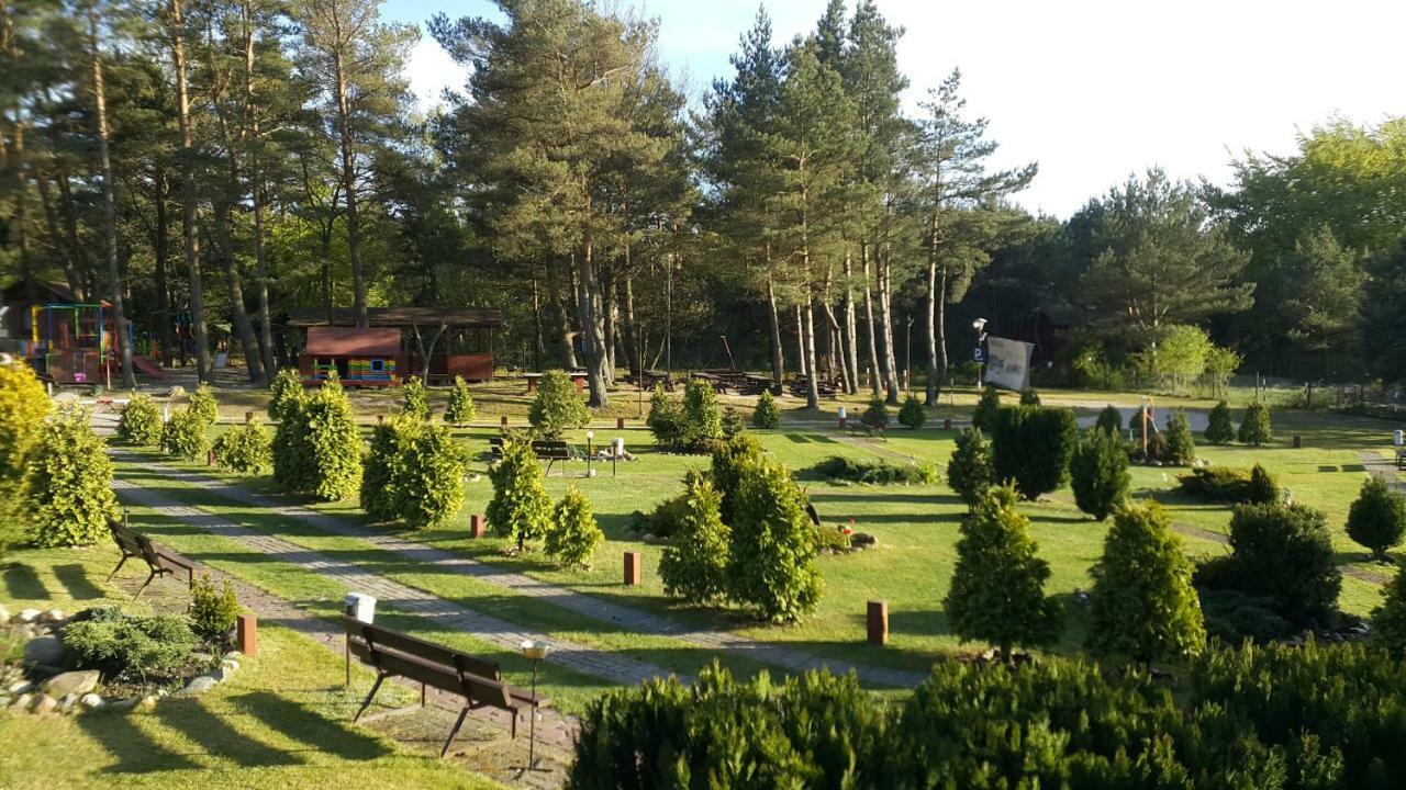 Pokoje Goscinne Maj - Rozewie Jastrzębia Góra エクステリア 写真